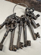 Set 8 Vintage Antique Cast Iron Skeleton Gate Keys with closed ring fall decor picture
