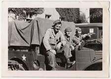 c1949-50 US Army Constabulary 3 Soldiers Jeep 6th ACR Germany Photo picture