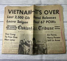 1973 Oakland Tribune VIETNAM ITS OVER Last GIs Leave Saigon POWs Newspaper picture