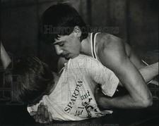 1994 Press Photo Martin Luther Wrestlers Zac Cornett and Kevin Crosby Work Out picture