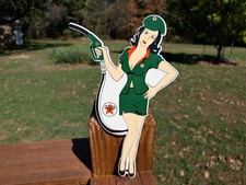 THICK PORCELAIN TEXACO PINUP GAS STATION PUMP SEXY LADY PUMPING GAS SIGN NOZZLE picture