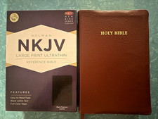 2 NEW 🔥 RARE black letter 🐐 Holman Large Print UltraThin  TOPAZ NKJV BIBLE picture