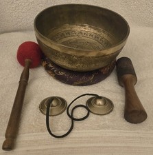 VINTAGE TIBETAN SINGING BOWL & MALLET WITH TIBETAN TINGSHA CYMBALS  picture