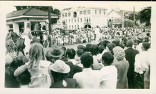 June 1940 Honolulu Hawaii King Kamehameha Day Parade Photo #11 pāʻū riders picture