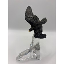 Franklin Mint Peregrine Falcon Bird of Prey Figurine on Crystal Base TFM picture