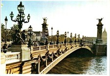 The Alexandre III Bridge and the Invalides, Paris, France Postcard picture