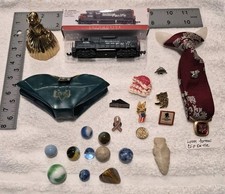 vintage junk drawer lot picture