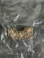 NOS Vintage 1988 Harley-Davidson HOG Pin 1980s Notched Rocker Wing Vest Pin NIP picture