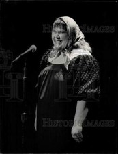 1983 Press Photo Comic Peggy Platt - lrp93972 picture