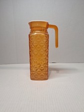 ORANGE SQUARE PITCHER PLASTIC LID DIAMOND POINT DESIGN 9.5 INCHES 36 OZS picture