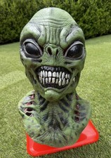 Lord Grimley's Manor Alpha Centauri Alien Adult Unisex Latex Full Mask Green NWT picture
