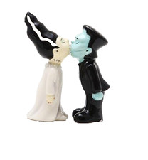 PT Frankenstein & His Bride Kissing Couple Salt and Pepper Shakers Set picture