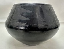 Desideria Montoya Sanchez San Ildefonso Pueblo Pottery Black Pot Sister of Maria picture