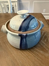 Vintage Pottery Soup Tureen. Excellent Condition Never Used picture