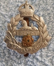 Authentic  EAST LANCASHIRE REGIMENT  Cap Badge 4.5CMS X 4.15CMS Kings Crown picture