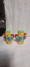 Vintage Vernon Metlox Pottery Gaiety Yellow Daisies Salt & Pepper Shakers Japan picture