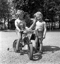 Pierre Flamion his children wearing AS Troyes Savinienne supporter- Old Photo picture