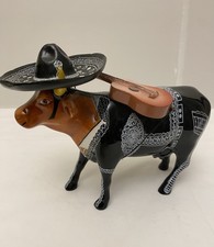 Cow Parade Figurines #9190 Mooriachi Black Cow with Sombrero & Guitar 2001 picture