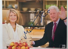 MARTHA STEWART SIGNED AUTOGRAPHED 8x10 PHOTO ACCLAIMED BUSINESSWOMAN BECKETT BAS picture