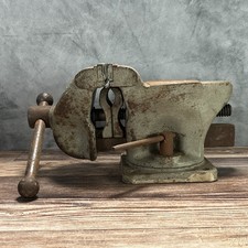 Vintage Montgomery Ward Master Bench Vise Swivel 3.75