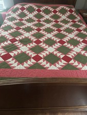ANTIQUE MUSEUM QUALITY RED GREEN & BUBBLE GUM PINK HAND QUILTED QUILT ~ 79 x 80