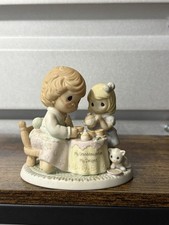 2006 Precious Moments Figurine My Granddaughter My Delight No. 09-00826-006 picture