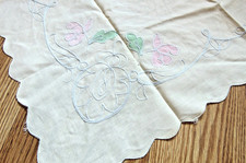 Ivory Scalloped Cotton Tablecloth Embroidered Appliqued Flowers 30