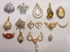 15 vintage assorted nice Victorian style motif jewelry pendants lot 55207 picture