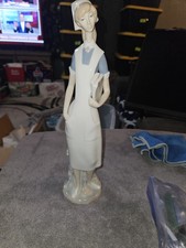 Lladro 4603 Nurse Retired Mint Condition  Original Box~paperwork  L@@K ~READ~ picture