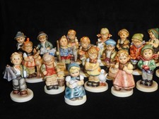 LOT OF 23 RARE HUMMEL FIGURINES 2236 SLEIGH RIDE 2231 907 2228 2035 4/0 2036 4/0 picture