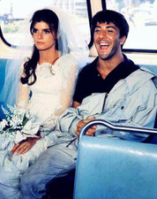 DUSTIN HOFFMAN & KATHARINE ROSS THE GRADUATE BUS 8