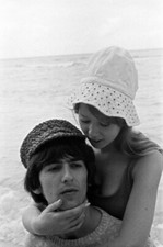 BEAUTIFUL PATTIE BOYD & GEORGE HARRISON 8X10 Photo picture