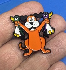 Duck Hunt enamel pin Nintendo Entertainment System retro 80s NES video games Hat picture