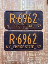 1957 NEW YORK LICENSE PLATES PAIR ALL ORIGINAL PATINA picture