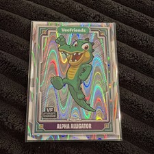 2025 Topps Chrome VeeFriends Alpha Alligator 1st Chrome Raywave 127/199 #26 picture