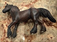 Schleich Black FRIESIAN MARE Horse 2005 Retired Figure 13604 Model Farm Animal picture