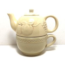 Stackable teapot & matching cup - grapes strawberry tomato vines leaves picture