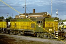 Original film slide CNW 4202 CHICAGO NORTHWESTERN Train ➳ May 1993 picture