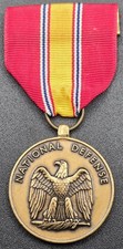 Vintage U.S. National Defense Service Medal United States Of America Military picture