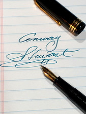 CONWAY STEWART 388 PETITE VINTAGE FOUNTAIN PEN 14CT FINE NIB BLACK GOLD TRIM picture