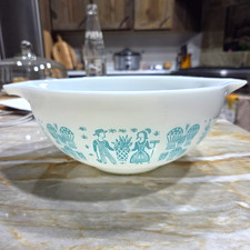 Vintage Pyrex Amish Butterprint Cinderella Mixing Bowl picture