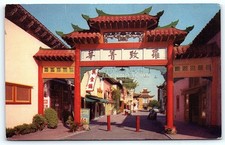Vintage LA Chinatown Gate Postcard c.1940s-50s picture