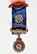 VINTAGE AUTHENTIC WW2 MASONIC RAOB ROYAL ORDER OF BUFFALOES PRIMO LODGE MEDAL picture