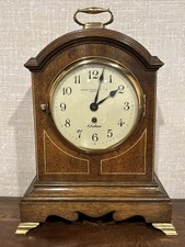 Rare Vintage Chelsea Williamsburg Wythe House Bracket Clock With Key - Running picture