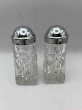 Anchor Hocking press cut star pattern salt and pepper shakers, crystal picture