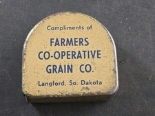 Vintage Tape Measure Vernon Co. Newton, IA Working) Farmers Co-op, Langford S.D. picture