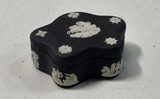 Wedgwood Black Jasperware Trinket Jewelry Box Star Shaped England Cherubs picture