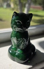 Vintage Boyd Glass Kitten on a Pillow Furr Green Uranium UV Reactive  picture