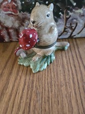 Larger size Villeroy Bach squirrel mushroom ceramic porcelain trinket hinged box picture