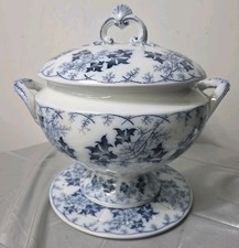 Antique Villeroy & Boch Elbe pattern porcelain soup tureen and Under plate picture